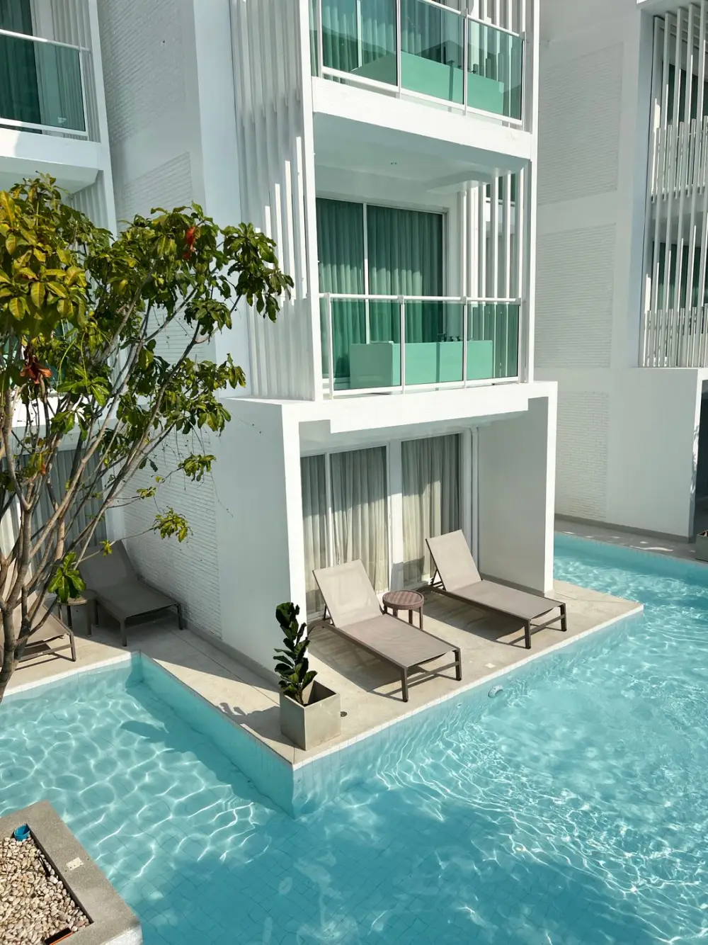 Apartment complex with pool